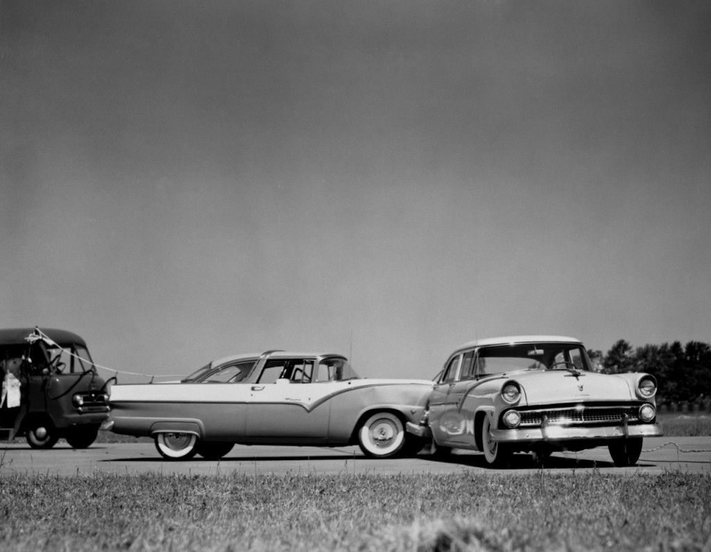1955-ford-crash-test