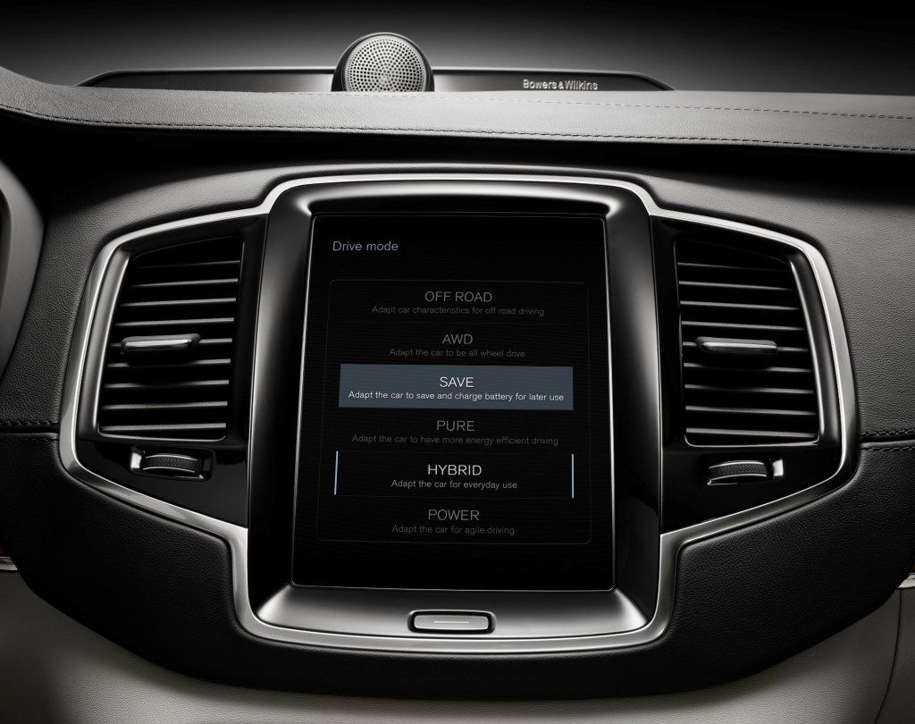 147969_The_all_new_Volvo_XC90_Twin_Engine_drive_modes_on_centre_screen