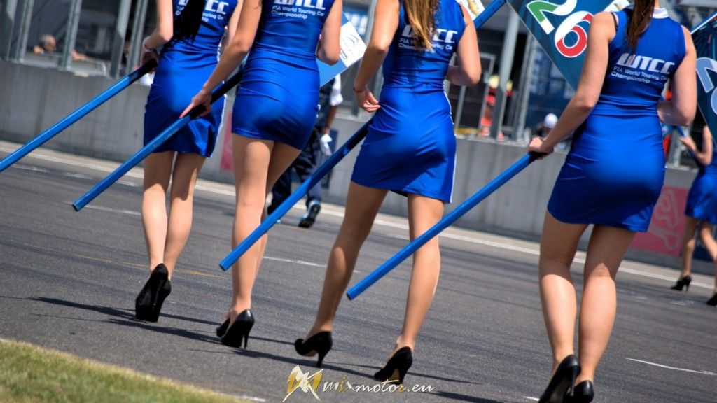 FIA WTCC SlovakiaRing hostes grid girl 9