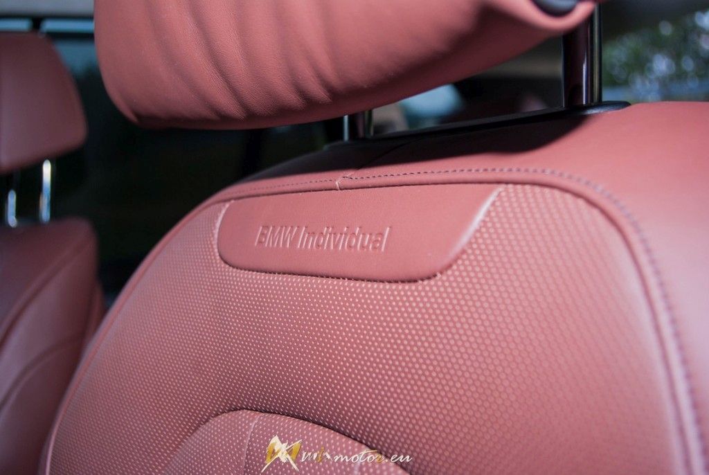 BMW X5 M50d interior interiér predné sedačky seats front lether koža Individual