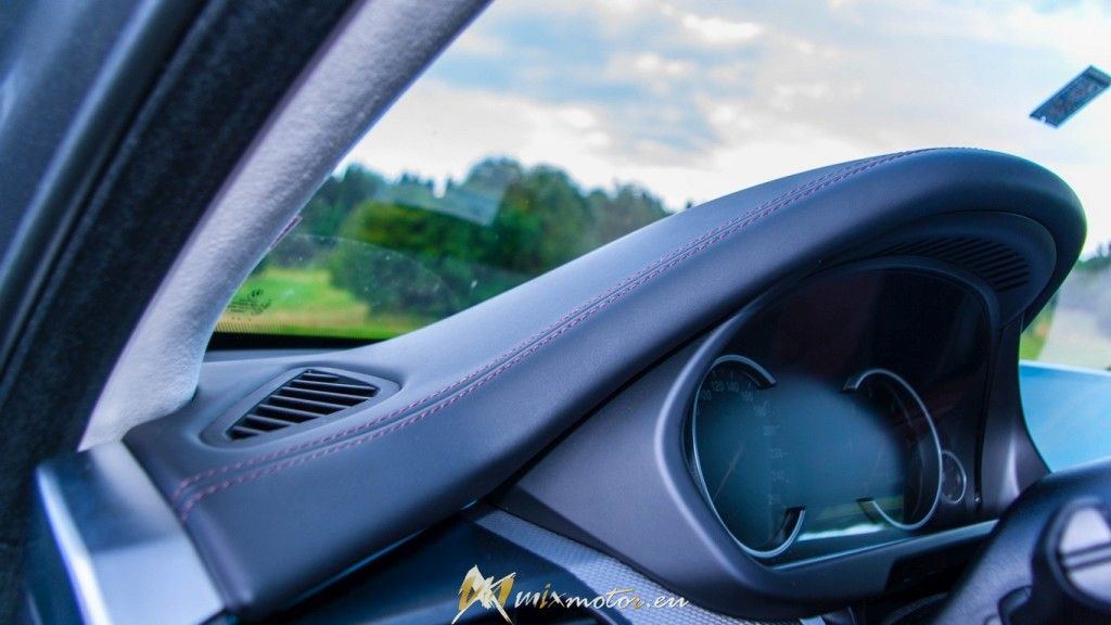 BMW X5 M50d interior interiér prístrojovka prístrojová doska dashboard (2)