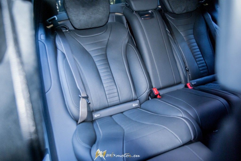 Mercedes-Benz S500 sedan limusine long 4matic interior interiér (10)