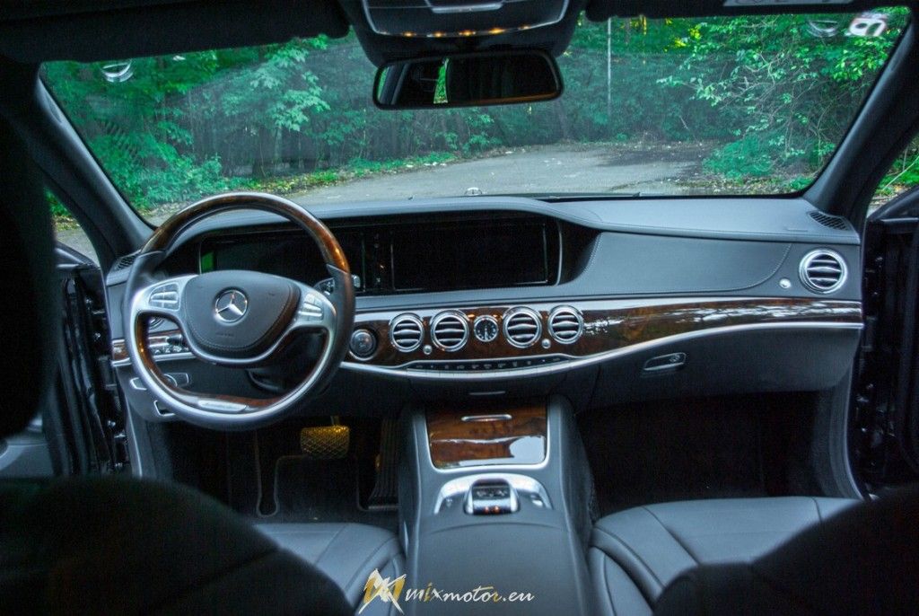 Mercedes-Benz S500 sedan limusine long 4matic interior interiér prístrojová doska dashboard