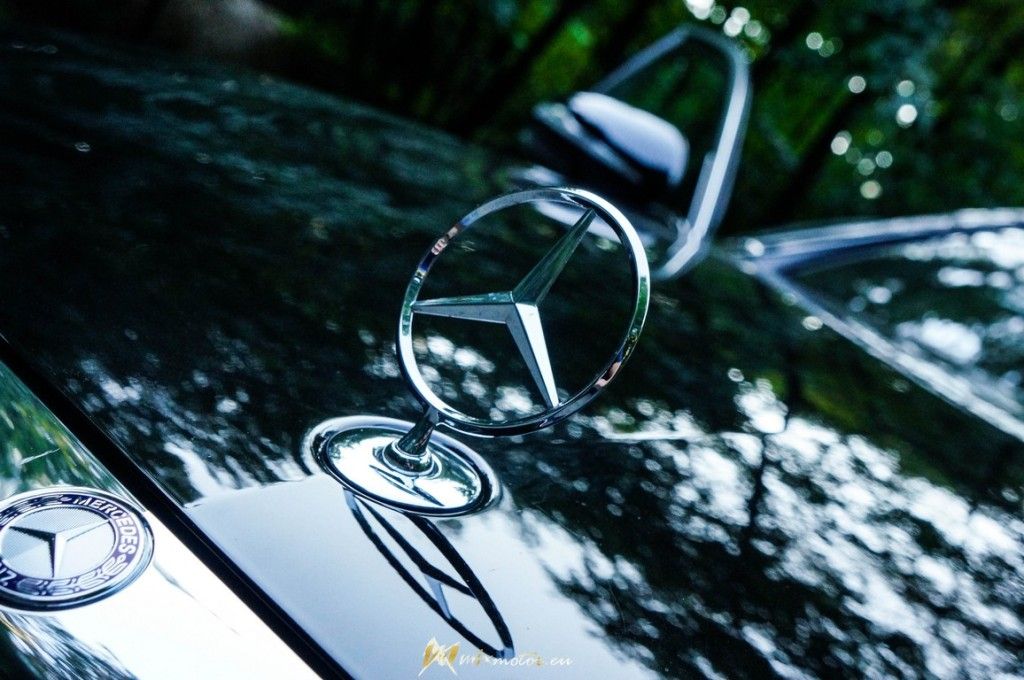 Mercedes-Benz S500 sedan limusine long 4matic logo