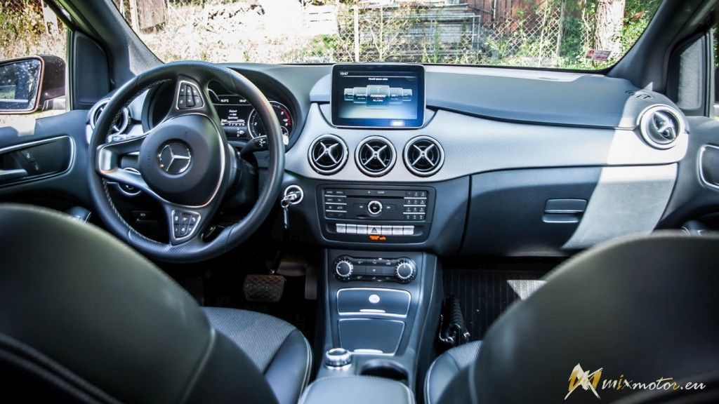 Mercedes-Benz B-Class Trieda B 200 CDI 4MATIC interior interiér exteriér exterior 2015 11
