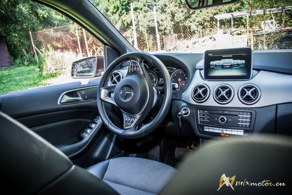 Mercedes-Benz B-Class Trieda B 200 CDI 4MATIC interior interiér exteriér exterior 2015 14