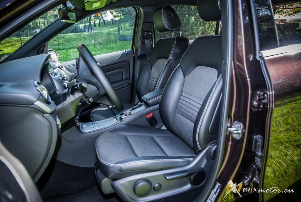 Mercedes-Benz B-Class Trieda B 200 CDI 4MATIC interior interiér exteriér exterior 2015 16