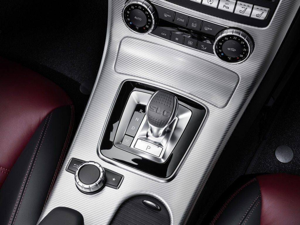 Mercedes-Benz SLC 300, Interieur, bengalrot/schwarz Mercedes-Benz SLC 300, interior, bengal red/black