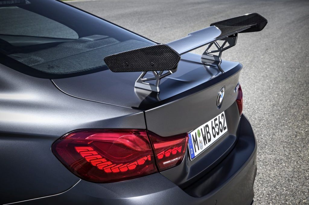 BMW M M4 GTS interior interiér exterior exteriér wing spoiler krídlo elektróny brzdy wheels brakes sedačky seats motorsport 47