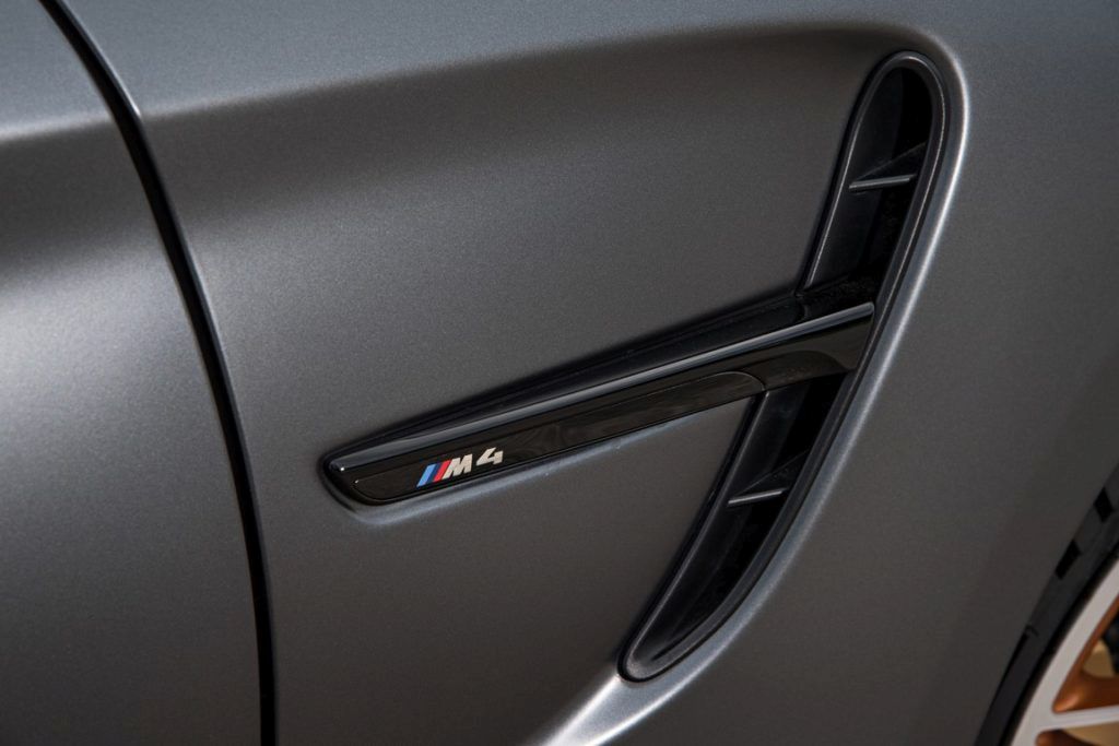 BMW M M4 GTS interior interiér exterior exteriér wing spoiler krídlo elektróny brzdy wheels brakes sedačky seats motorsport 81