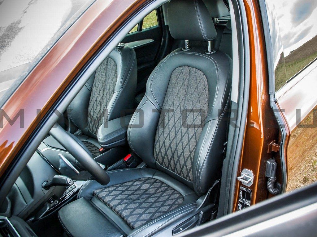 BMW X1 20d xDrive 2016 d exteriro exteriér interior interiér 12
