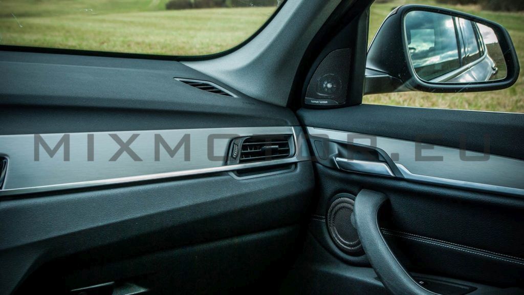 BMW X1 20d xDrive 2016 d exteriro exteriér interior interiér 16