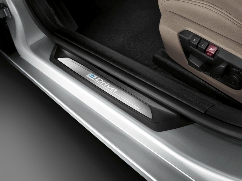 BMW eDrive hybrid electric elektrický pohon i8 i3 40e 330e 740e 225xe CO2 04