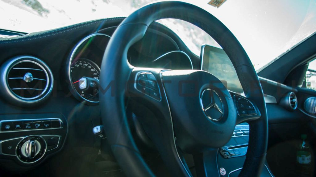 Mercedes-Benz GLC interior interiér exterior exteriér 2015 (23)