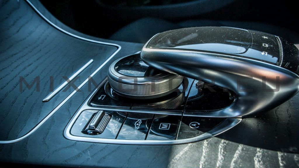 Mercedes-Benz GLC interior interiér exterior exteriér 2015 (29)