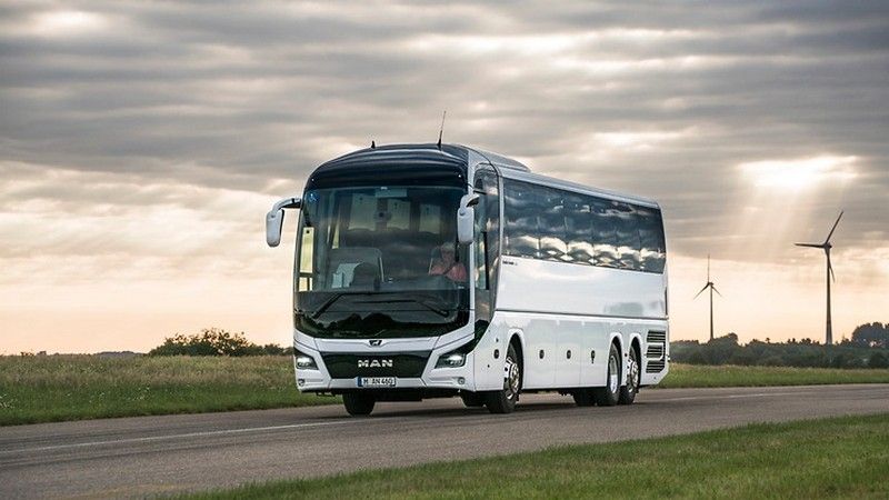 MAN Lion's Coach autobus bus nový new interiér exteriér exterior interior mixmotor motormix 02